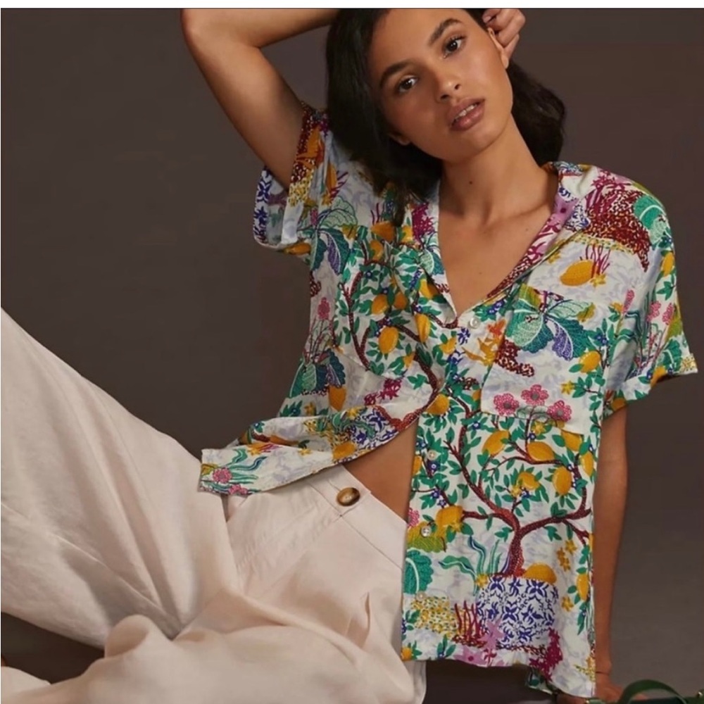 Anthropologie + Maeve 3X tropical print button up  open back top